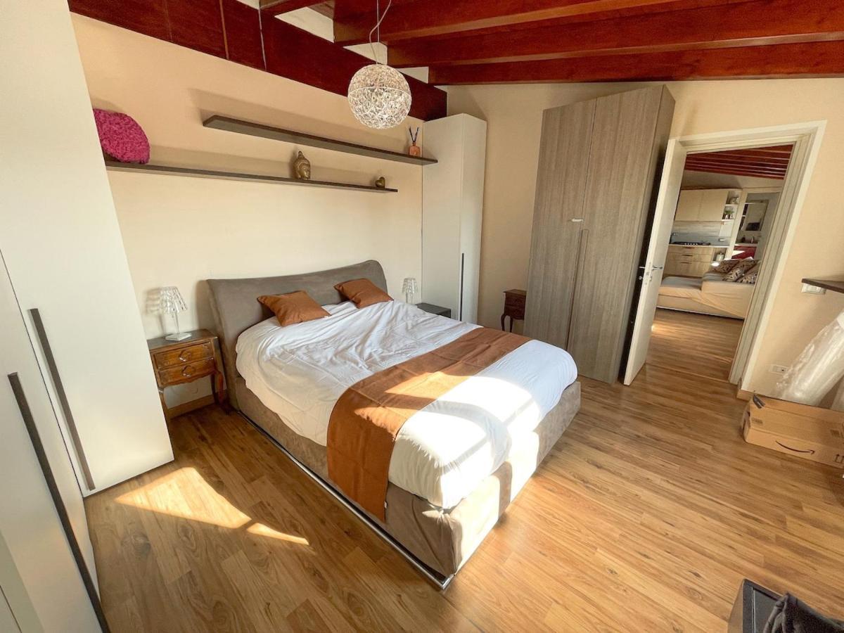 Appartement The Urban Nest 2, Spacious, Wifi And Near The Red Metro Milan