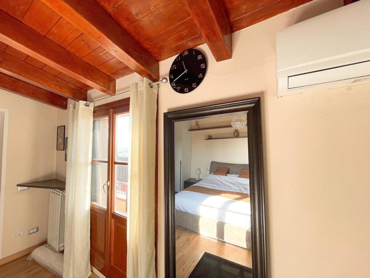 Appartement The Urban Nest 2, Spacious, Wifi And Near The Red Metro *